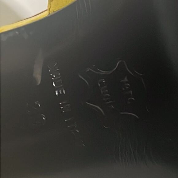 VERSACE LEATHER SANDALS SIZE 39‎ - Picture 6 of 8